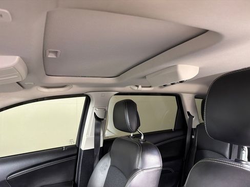 Used 2020 Dodge Journey Crossroad w/ Popular Equipment Group FWD image 13