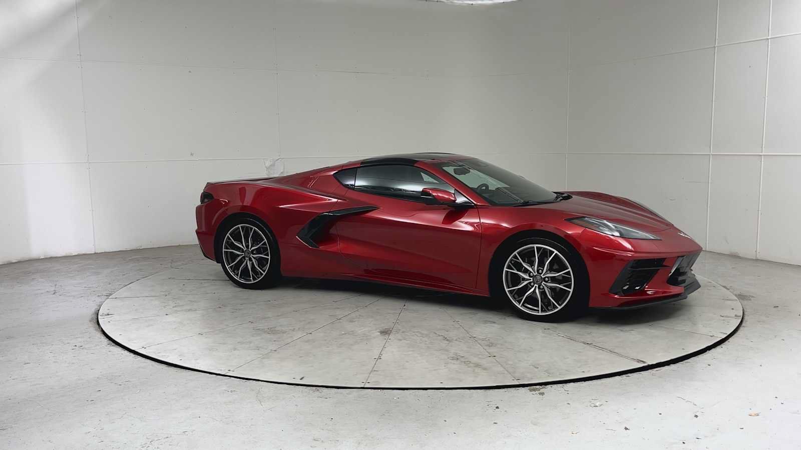 Used 2024 Chevrolet Corvette Stingray Coupe RWD image 8