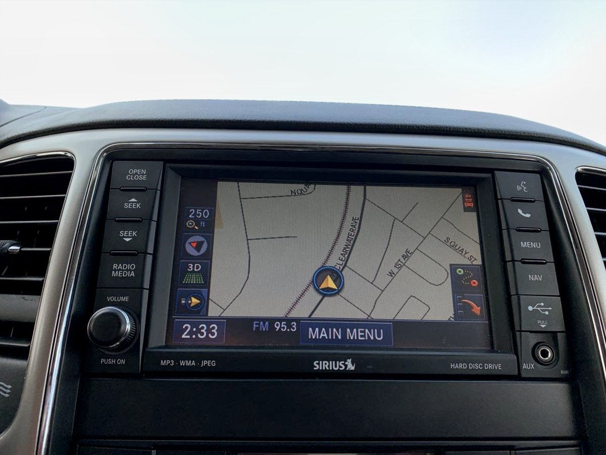 Used 2013 Jeep Grand Cherokee Overland w/ Advance Technology Group AWD/4WD image 29