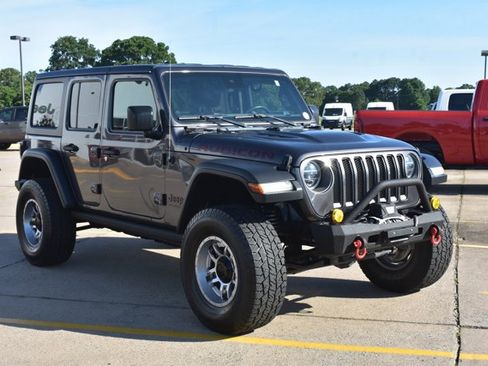Used 2019 Jeep Wrangler Unlimited Rubicon AWD/4WD image 3