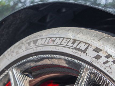 Used 2022 Ford Mustang Shelby GT500 w/ Carbon Fiber Track Pack image 52