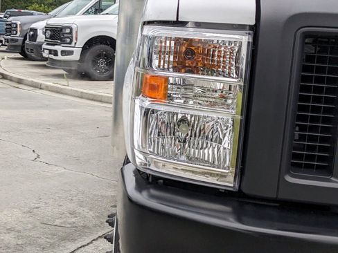 New 2024 Ford E-450 and Econoline 450 Super Duty w/ Driver's Safety Package image 9