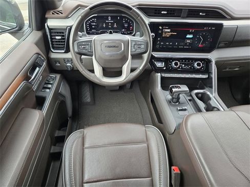 Used 2024 GMC Sierra 1500 Denali image 16