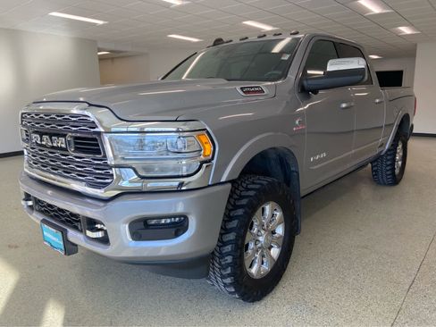Used 2019 RAM 2500 Limited image 1