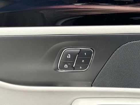 New 2026 Lincoln Nautilus Premier AWD/4WD image 21