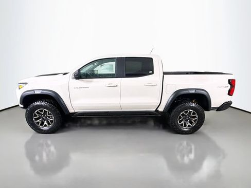 New 2026 Chevrolet Colorado ZR2 w/ Technology Package AWD/4WD image 4
