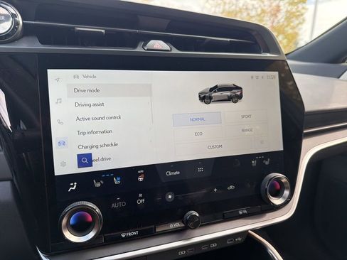 Used 2023 Lexus RZ 450e Premium image 30