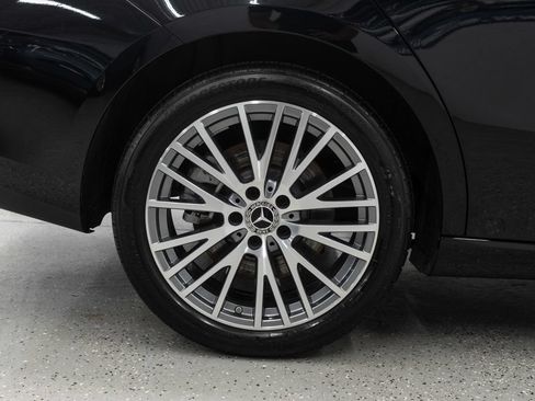Used 2025 Mercedes-Benz CLA 250 4MATIC image 29