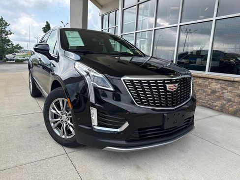 Used 2023 Cadillac XT5 Premium Luxury w/ Technology Package AWD/4WD image 2