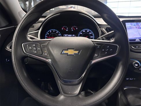 Used 2024 Chevrolet Malibu LT image 20