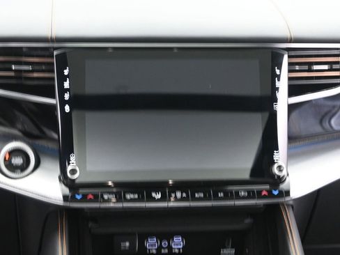 Used 2023 Jeep Grand Wagoneer Series III image 28