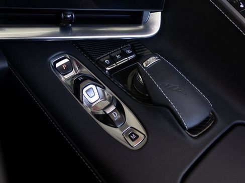 Used 2022 Chevrolet Corvette Stingray Premium Conv w/ Z51 Performance Package image 34