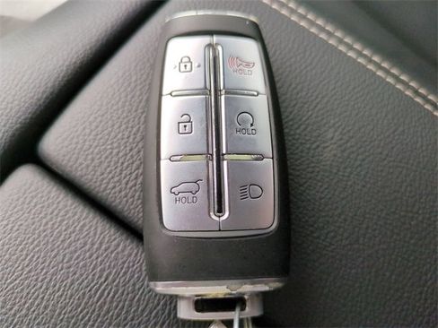 Certified 2022 Genesis GV80 3.5T image 28