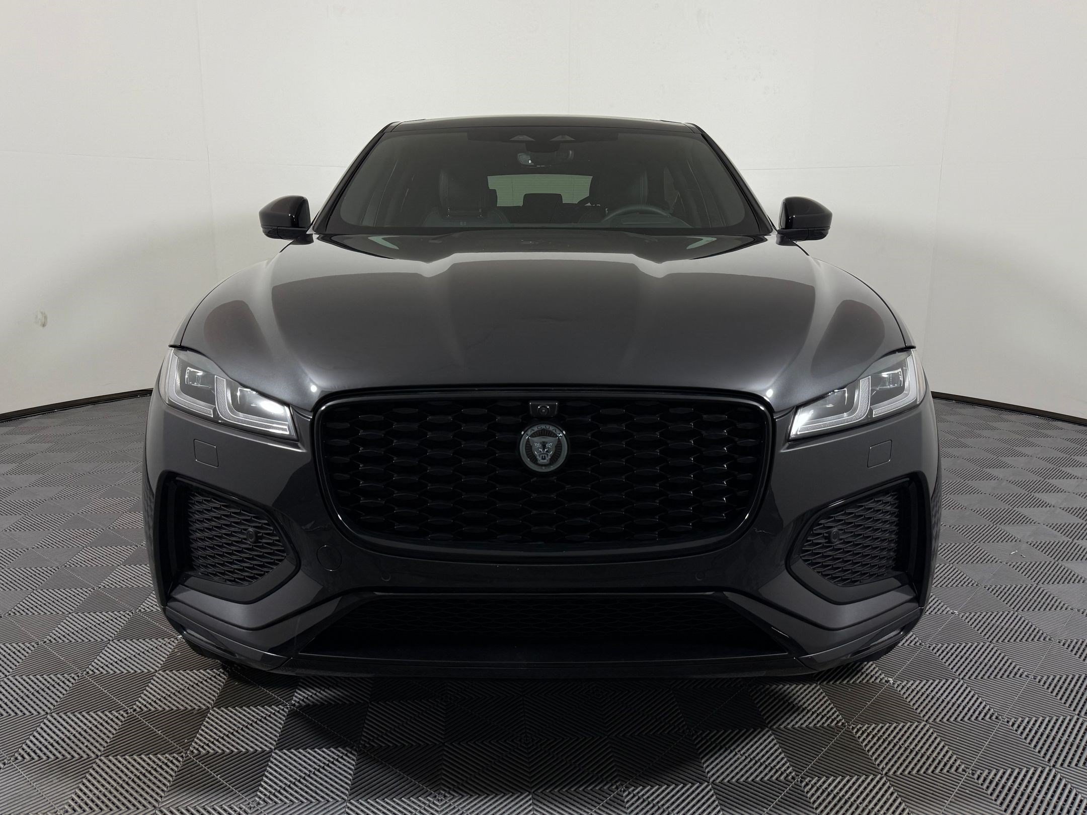 New 2026 Jaguar F-PACE R-Dynamic S AWD/4WD image 6