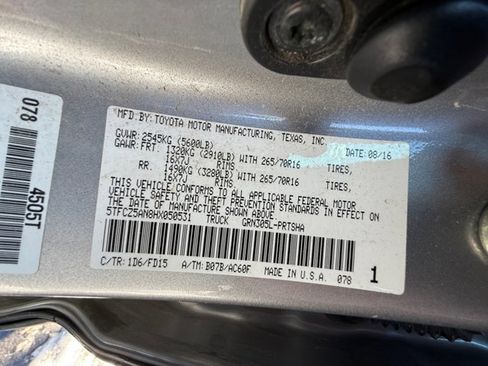 Used 2017 Toyota Tacoma TRD Off-Road image 33