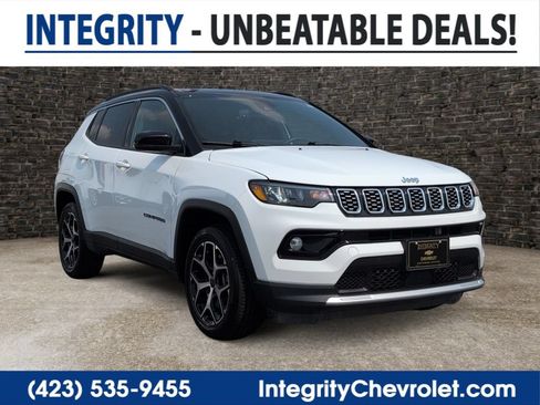Used 2025 Jeep Compass Limited AWD/4WD image 1