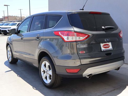 Used 2015 Ford Escape SE FWD image 3