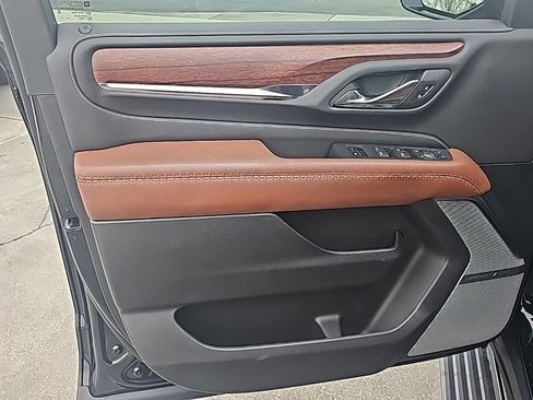 Certified 2023 GMC Yukon Denali Ultimate image 13