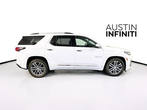 Used 2022 Chevrolet Traverse High Country image 8