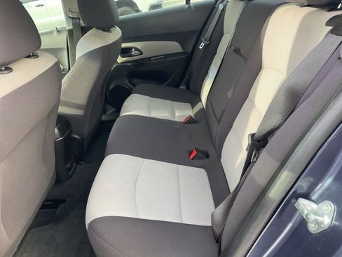 Used 2014 Chevrolet Cruze LS image 12