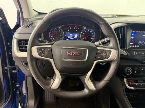 Used 2022 GMC Terrain SLE w/ Elevation Edition FWD image 12