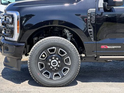 New 2025 Ford F350 Platinum w/ FX4 Off-Road Package image 5