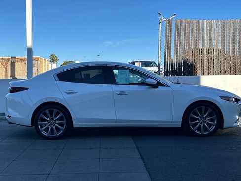 Used 2019 MAZDA MAZDA3 Sedan w/ Premium Package image 3
