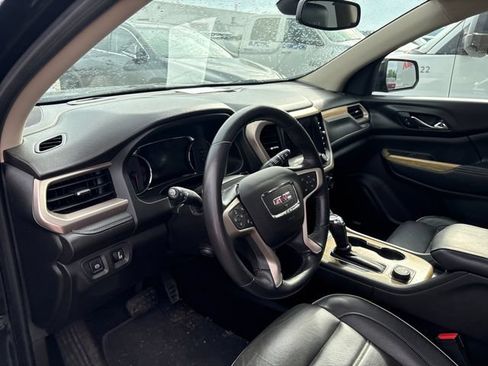 Used 2018 GMC Acadia Denali w/ Technology Package AWD/4WD image 8