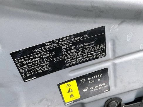 Used 2023 Volvo XC90 B6 Plus w/ Protection Package Premier image 32