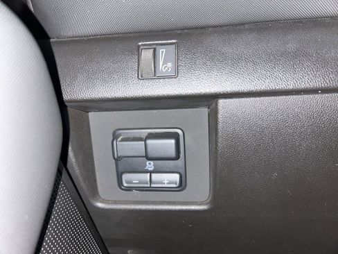 Used 2023 Chevrolet Colorado Z71 w/ Z71 Convenience Package 2 image 29