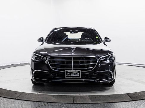 Used 2023 Mercedes-Benz S 580e 4MATIC Sedan image 2