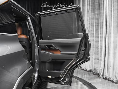 Used 2025 Lexus GX 550 w/ Cold Area Package AWD/4WD image 39