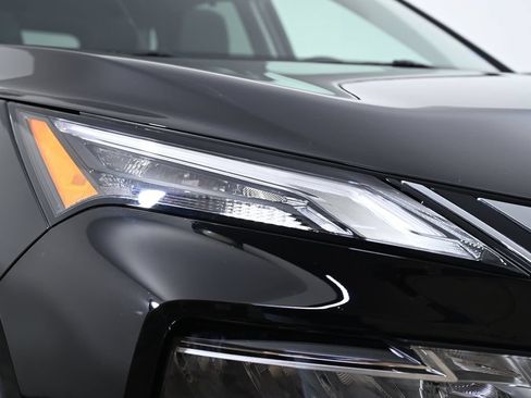 Certified 2023 Nissan Rogue SV AWD/4WD image 10