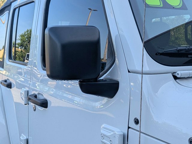 Used 2023 Jeep Wrangler Unlimited Sahara AWD/4WD image 11