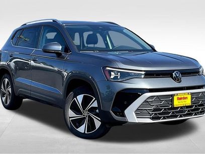 New 2025 Volkswagen Taos SE