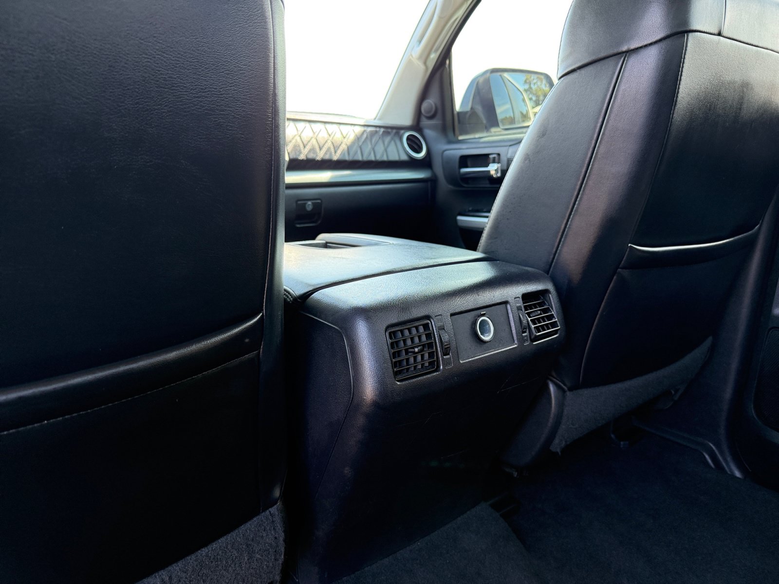 Used 2017 Toyota Tundra Platinum AWD/4WD image 12