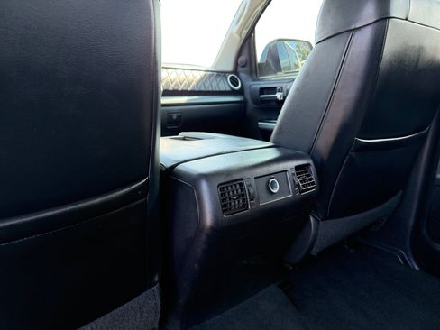 Used 2017 Toyota Tundra Platinum AWD/4WD image 12