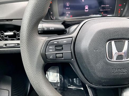 Used 2023 Honda Accord EX image 23