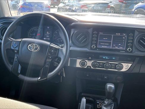 Used 2022 Toyota Tacoma SR image 8