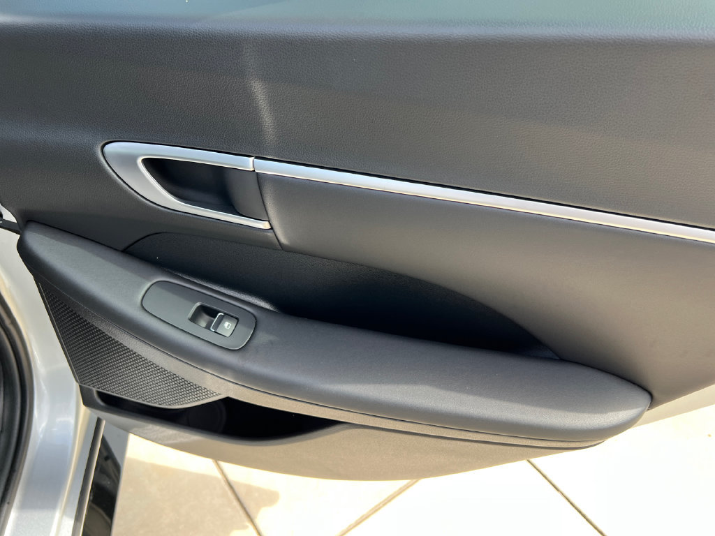Used 2024 Hyundai Sonata SEL FWD image 9