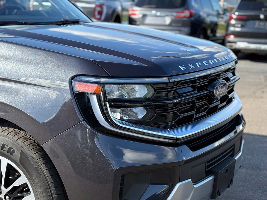 Certified 2025 Ford Expedition Platinum AWD/4WD image 36