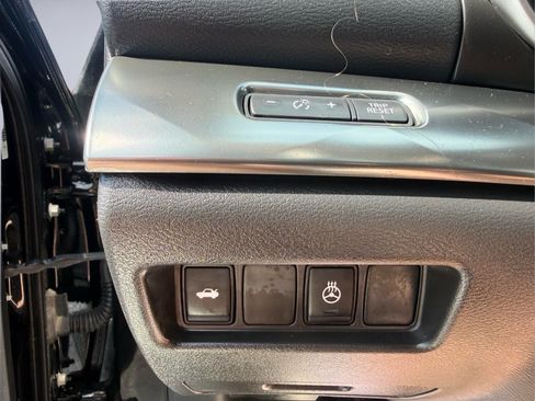 Used 2023 Nissan Maxima SL FWD image 19