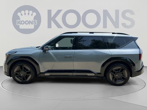 Used 2024 Kia EV9 GT-Line AWD/4WD image 2