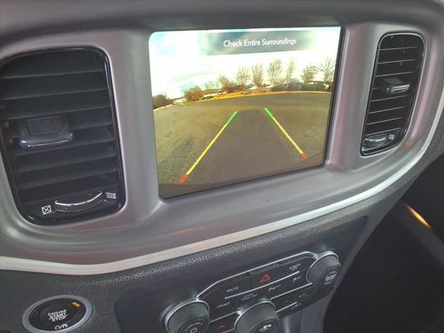 Used 2022 Dodge Charger SXT w/ Blacktop Package image 38