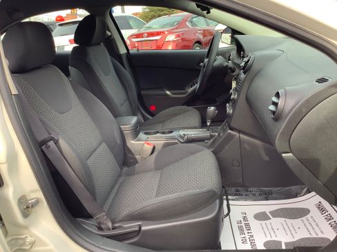 Used 2008 Pontiac G6 Value Leader FWD image 16