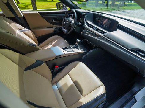 Used 2020 Lexus ES 350 w/ Premium Package FWD image 25