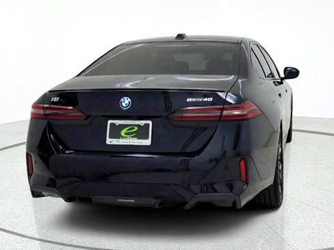 Used 2024 BMW i5 eDrive40i w/ M Sport Package RWD image 8