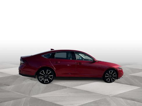 Used 2023 Honda Accord Touring image 9