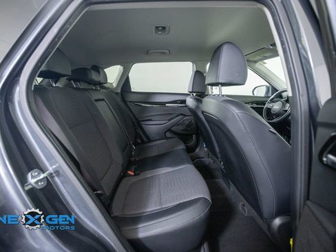 Used 2023 Kia Seltos S w/ Navigation Package AWD/4WD image 35
