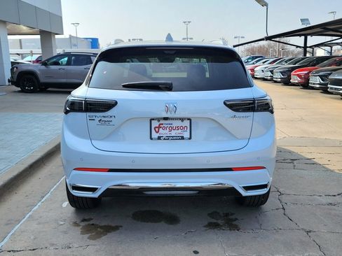 New 2026 Buick Envision Avenir image 5